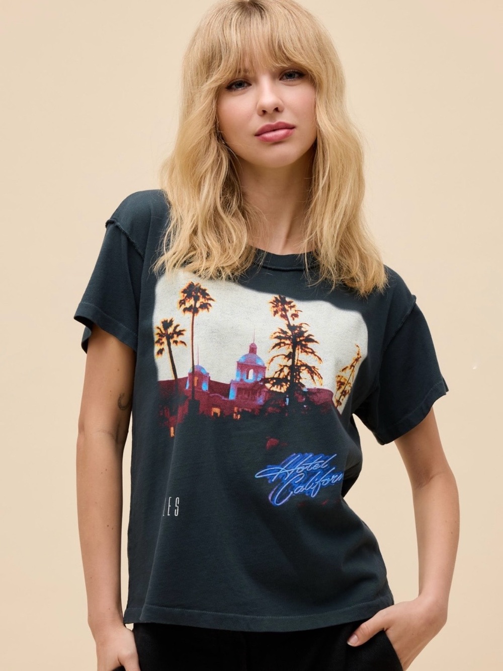 Daydreamer Eagles Hotel California Reverse GF Tee - Picture 1 of 6